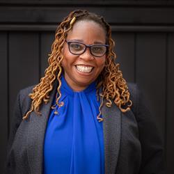 تصویر مدرس Lynne Hurdle