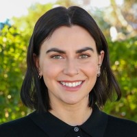 تصویر مدرس Andi Burdette