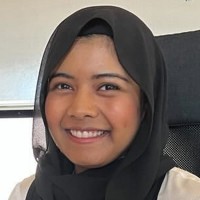 تصویر مدرس Zarina Meeran