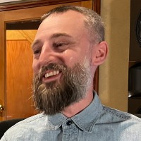 تصویر مدرس Mikaelin Bluespruce