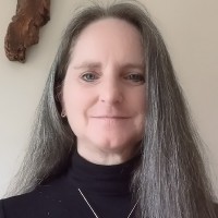 تصویر مدرس Tina Worthing