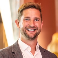 تصویر مدرس Kris Hall