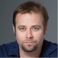 تصویر مدرس Gabriel Corbett