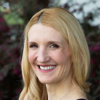 تصویر مدرس Rebeca Pop