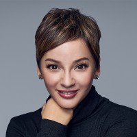 Simone Heng