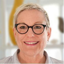 عکس مدرس Karen Larson - Image of Author Karen Larson