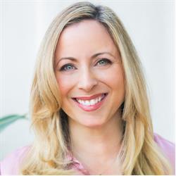 تصویر مدرس Nicole Tetrault