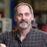 تصویر مدرس Dr. Richard Voyles