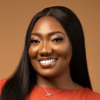 تصویر مدرس Jennifer Ebe